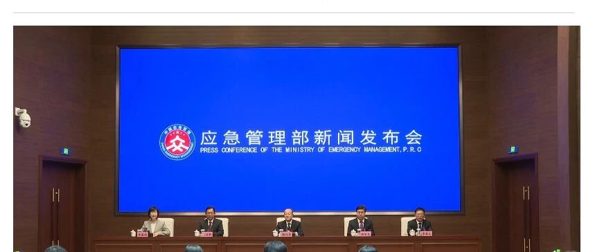 持有高压电工证人员可以从事低压电工作业！取消3年复审，6年直接换证！